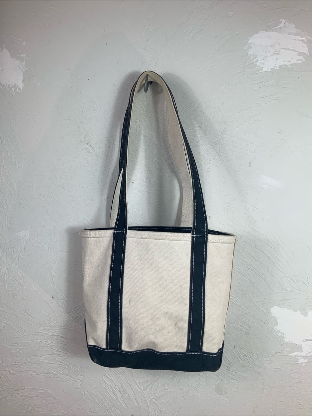 Vtg L.L. Bean Boat and Tote Canvas Zipper Top Bag Black Trim Made in USA